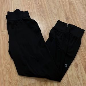 Lululemon joggers